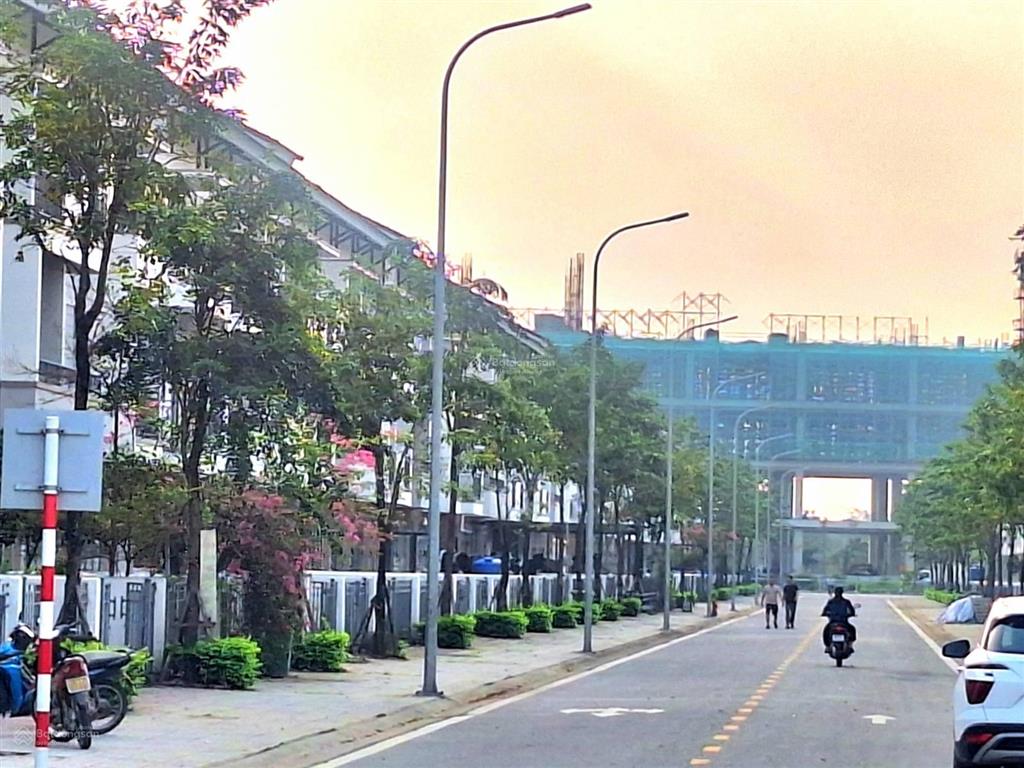Quỹ nhà cho thuê hoàn thiện làm văn phòng, ở và kinh doanh. kcn vsip bắc ninh.  0865 706 ***