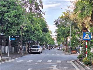 Nhà phố 90m2, 3 tầng, dòng tiền tại kđt centa vsip từ sơn. chỉ nhỉnh 6 tỷ. cách cầu phù đổng 3km.