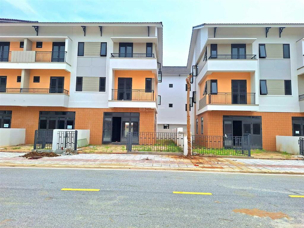 Giá 69.41tr/m2. ls 0% 24 tháng. nhà phố 170m2  3 tầng tại kđt centa riverside  vành đai 3 hà nội