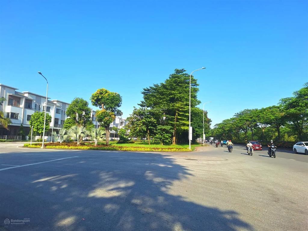 Kđt centa riverside giá trị thực từ 7x tr/m2. miễn gốc lãi 24 tháng. ngay đường vđ 3.  0865 706 ***