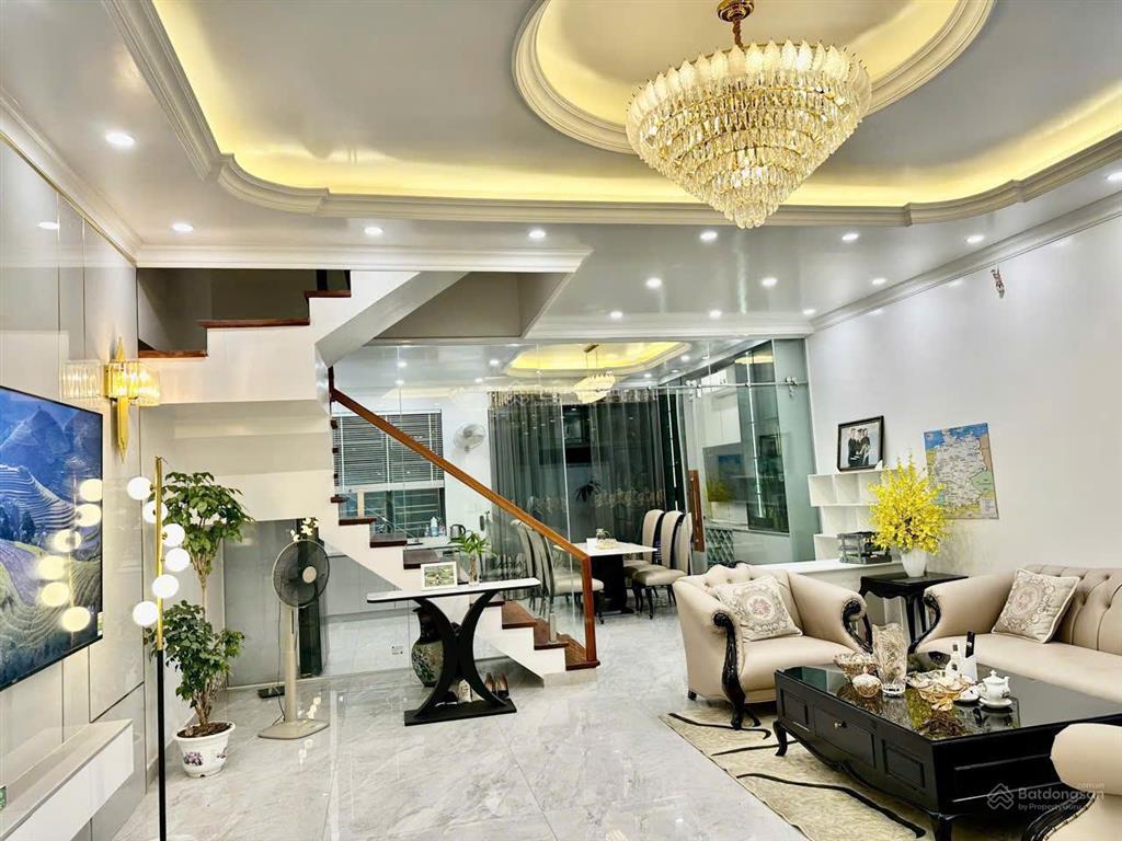 Cho thuê nguyên căn vinhomes marina 90 m² full nội thất 30 tr/tháng
