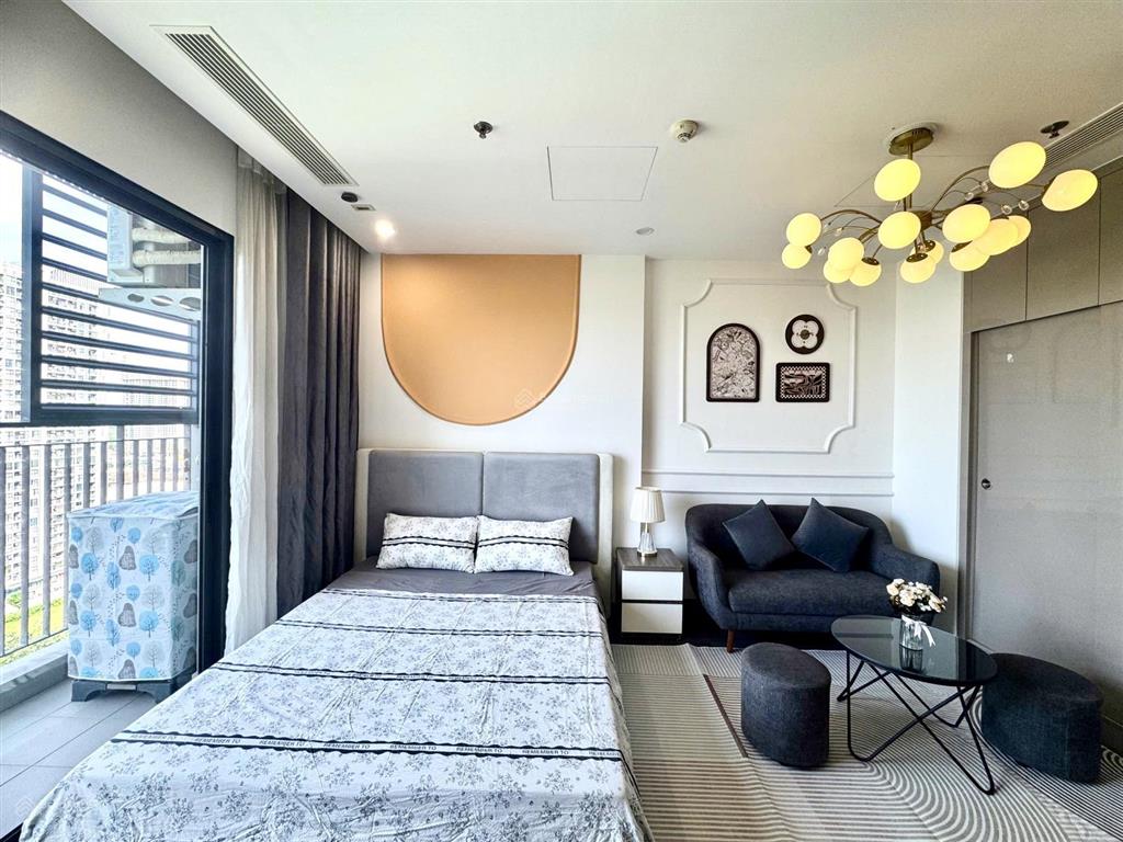 Mình cần bán gấp căn studio mình vừa mua nhưng có chút trục trặc về tài chính nên mình cần bán gấp