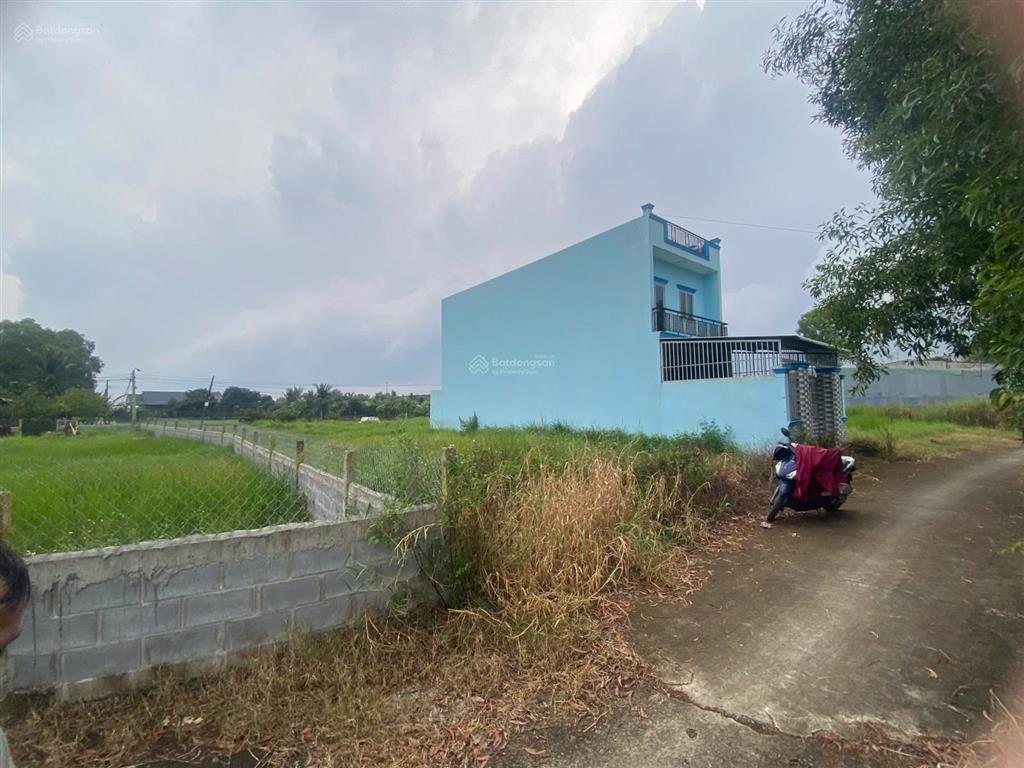Bán đất 100% thổ cư  gần nhà máy anovafeed