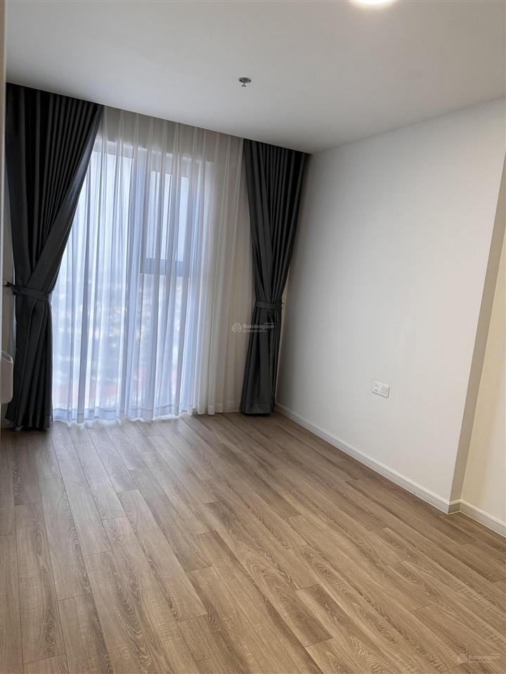 Hot căn 3pn 110m2 hoa hậu  view sông thoáng mát  giá bán 8tỷ150  sẵn pass xem nhà có slot oto