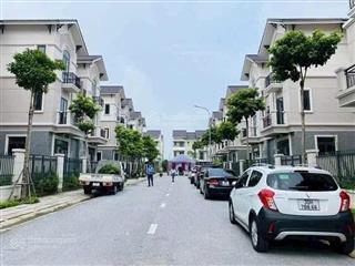 Bán nhà biệt thự tại centa city, tỷ, 135m2, sổ hồng, trục thông, cư dân đông đúc