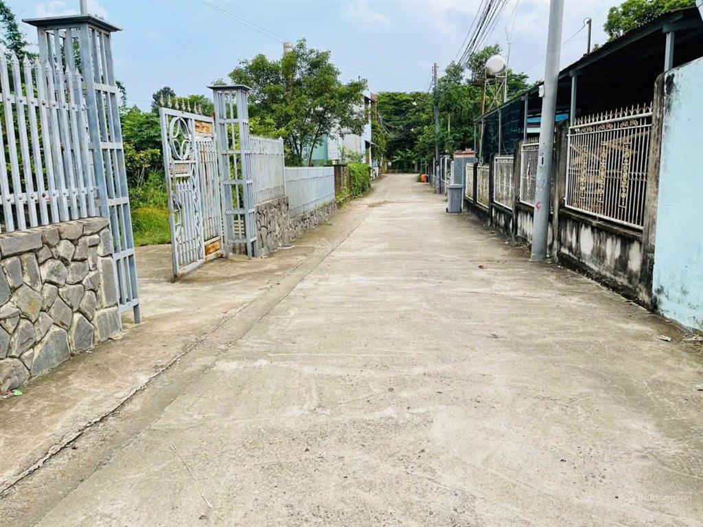 Chính chủ chuyển chỗ ở cần bán gấp căn nhà ngay kdl giang điền, trảng bom, đồng nai