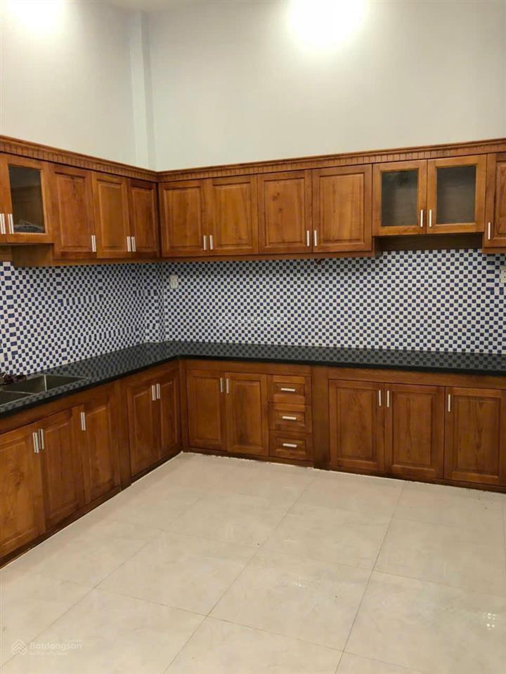 Chính chủ cần bán gấp căn nhà 1 trệt 1 lầu ngay kdc trần anh, mỹ hạnh nam, đức hòa, long an