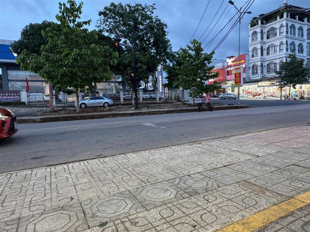 Chính chủ cần bán gấp căn nhà 2 mt đường hà giang, phường lộc sơn, tp. bảo lộc, lâm đồng