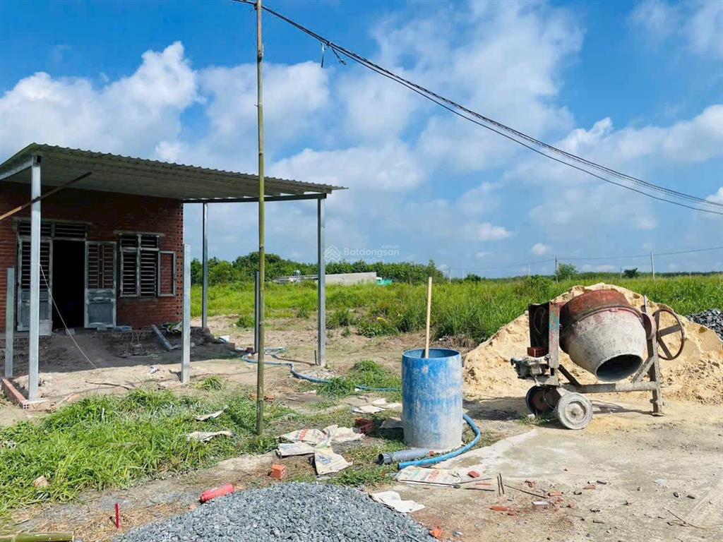 Bán đất tại xã minh hưng, 300 triệu, 250 m2, giá siêu hời chỉ với cơ hội đầu tư hấp dẫn
