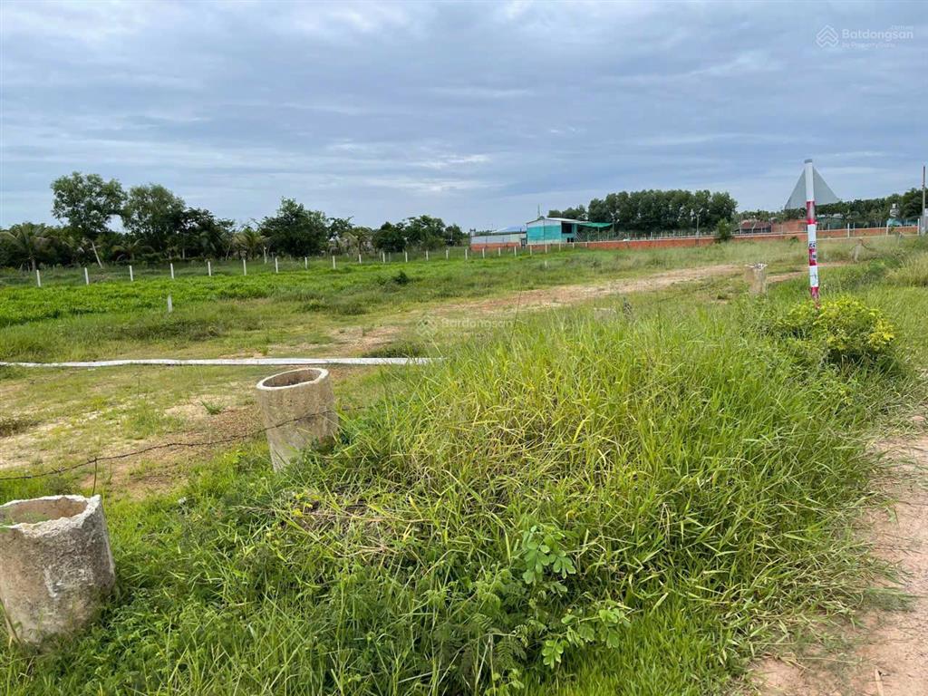 Chính chủ cần bán gấp lô mt đường nhựa ngay xã đồng khởi, châu thành, tây ninh