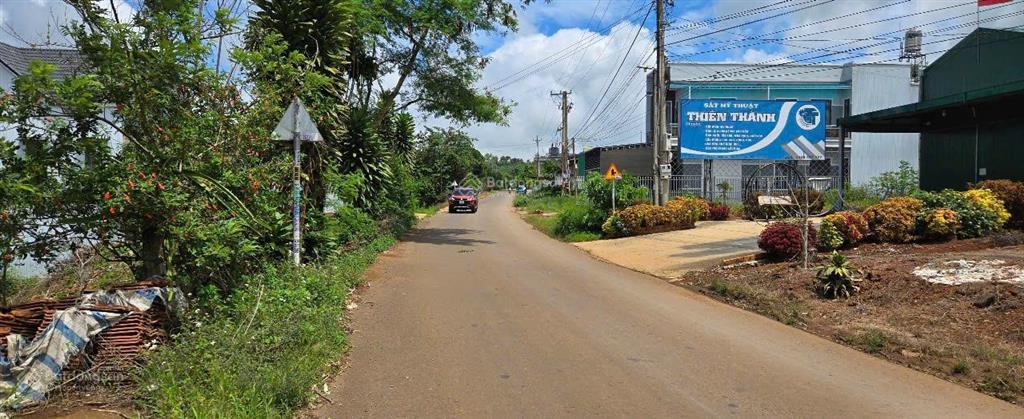 Chính chủ cần bán gấp lô đất ngay chợ lộc quảng, bảo lâm, lâm đồng