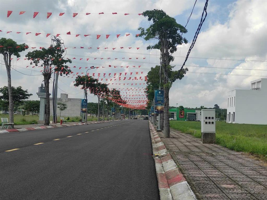 Bán đất nền tại khu đô thị bắc sài gòn, 900 triệu, 110 m2