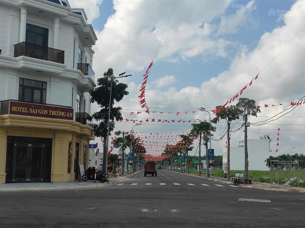 Bán đất nền tại khu đô thị bắc sài gòn, 900 triệu, 110 m2