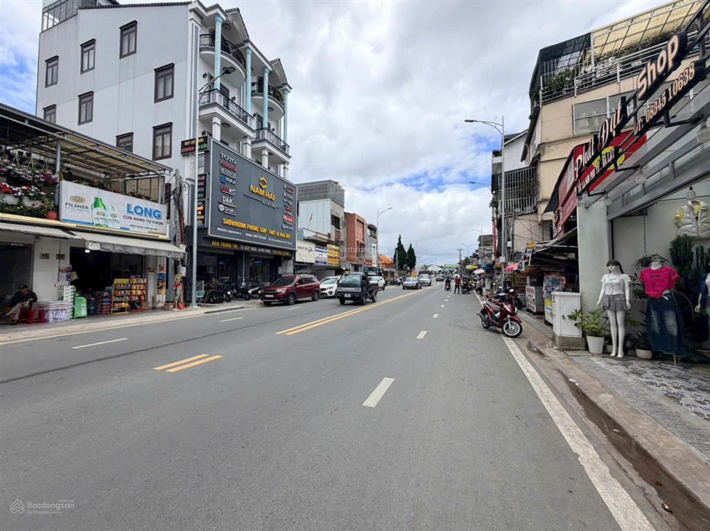 Chính chủ cần bán gấp căn nhà mt kinh doanh buôn bán ngay la sơn phu tử, cam ly, đà lạt