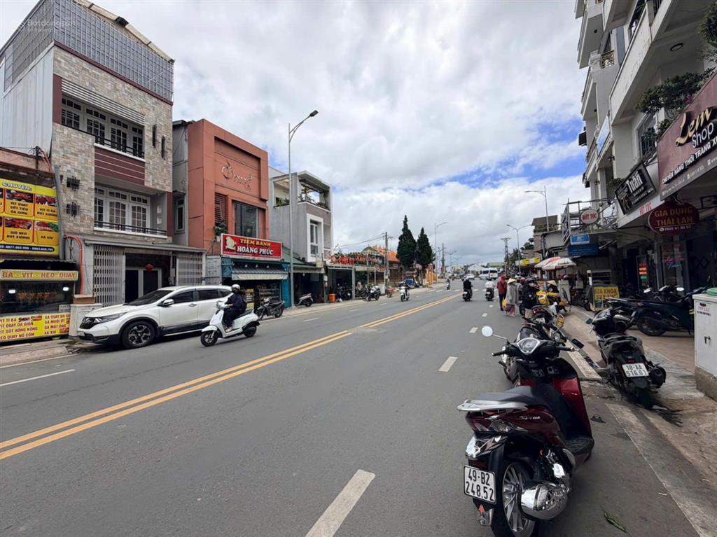 Chính chủ cần bán gấp căn nhà mt kinh doanh buôn bán ngay la sơn phu tử, cam ly, đà lạt
