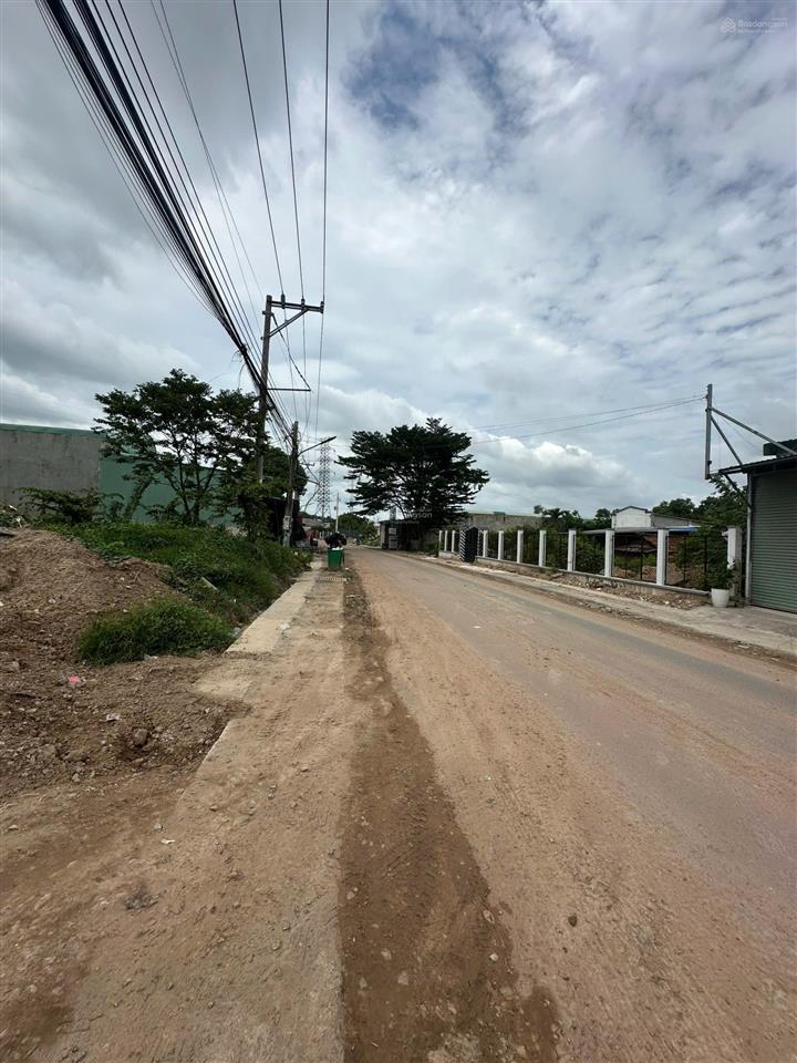 Chính chủ cần bán gấp lô đất mặt tiền đường tô hoài, phường tân hiệp, tân uyên, bình dương