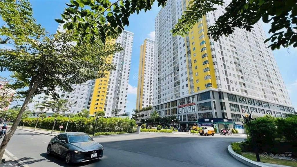 Cho thuê căn hộ diamond riversie  q6, full nội thất 2pn 72m2 giá 9.5tr, nhà thoáng mát view đẹp