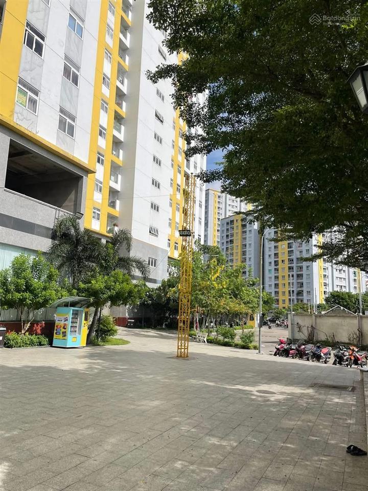 Cho thuê căn hộ city gate 3 phòng ngủ , có ít đồ điện, giá 10triệu/th