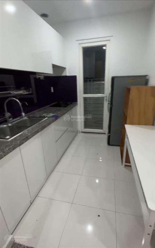Cho thuê cc 2pn, 2wc giá siêu hời 8.5triệu nội thất cơ bản tại city gate towers, võ văn kiệt