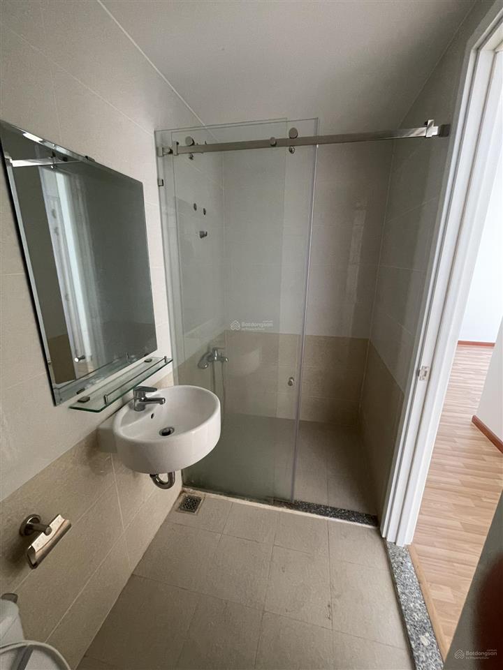 Cho thuê căn hộ trống diamond riverside, giá 8,5 triệu