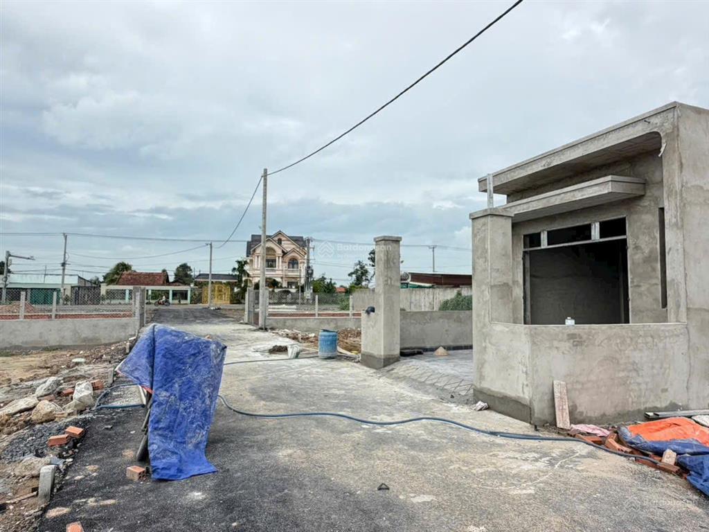 Bán đất mặt tiền kinh doanh sổ hồng riêng thổ cư đường hương lộ 15 rộng 32m  f0 chỉ từ 980tr