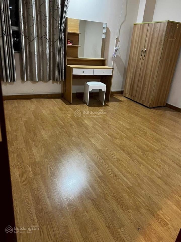Bán căn hộ res 3  ngay chợ tân mỹ  quận 7