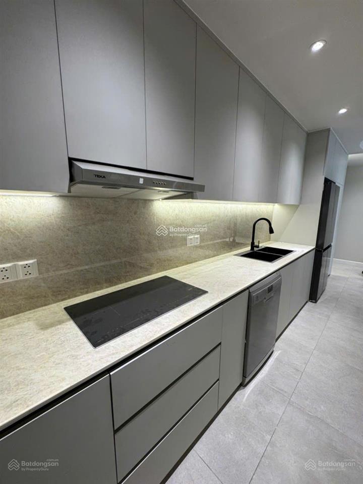Bán nhanh ch antonia 2pn full nt mới 100%, view biệt thự, giá 10,5 tỷ cam kết giá thật