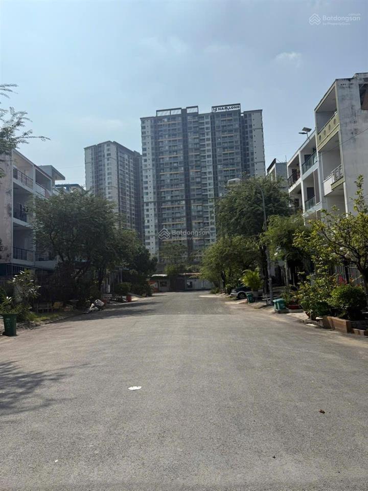 Bán nhà mặt phố tại số 9, kdc hương lộ 5
an lạc, bình tân, 9,5 tỷ, 80m2, gần hồ học lãm và vvk