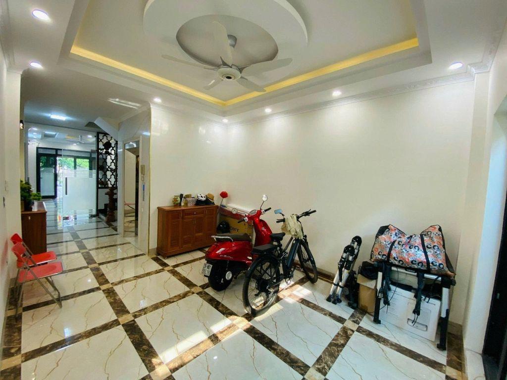 Bán nhà mặt phố Văn Khê 100m2*5T, 5mMT, KĐT Văn Phú, Hà Đông