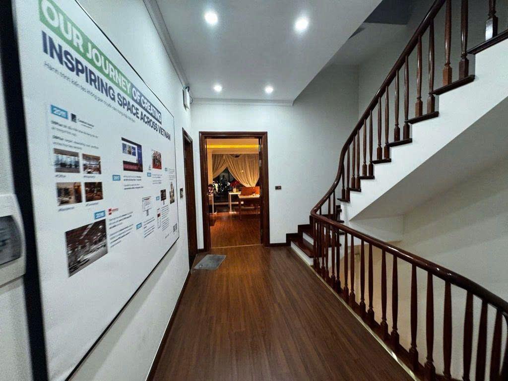 Bán nhà mặt phố Khuất Duy Tiến 100m2*7T, 8m MT, Kinh doanh, Văn phòng
