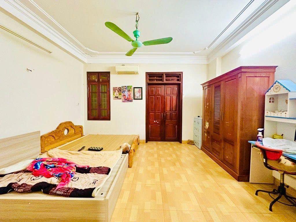 Bán nhà liền kề Xa La, Kiến Hưng 76m2, 4 Tầng, Giá 18.9 Tỷ