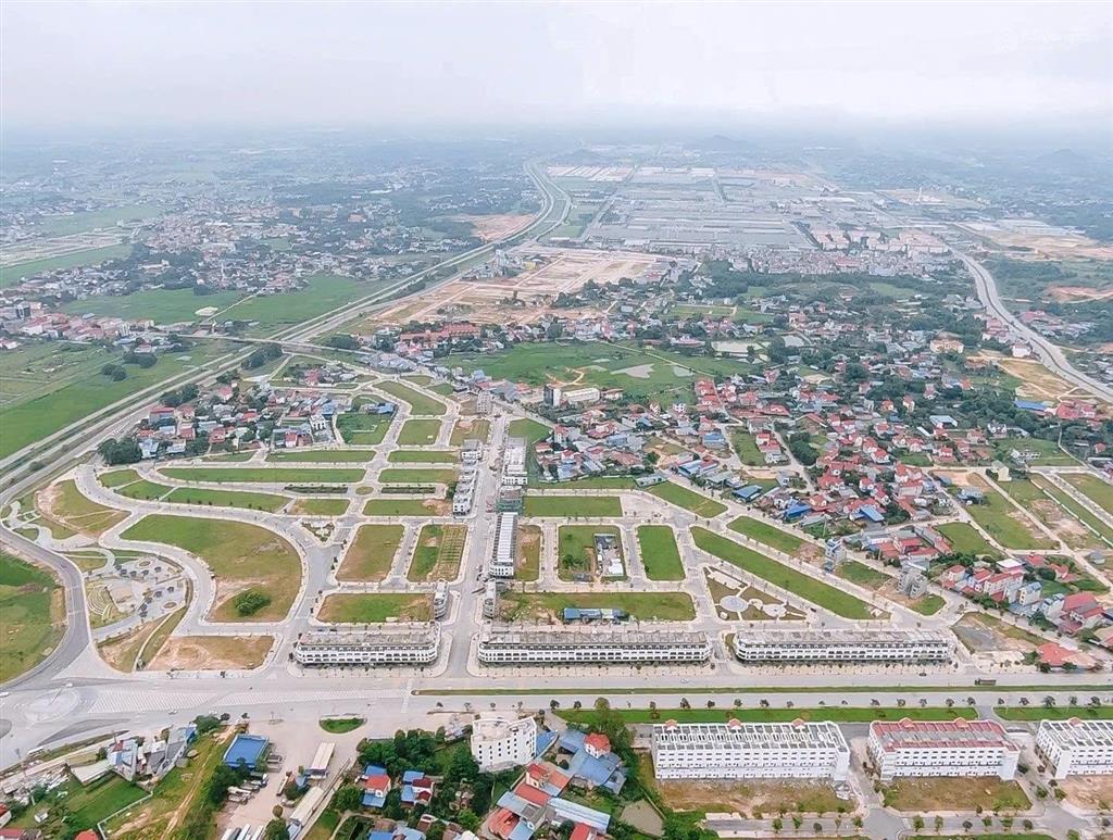 Chính chủ cần bán lô đất tại kđt yên bình xanh, sát siêu thị go phổ yên