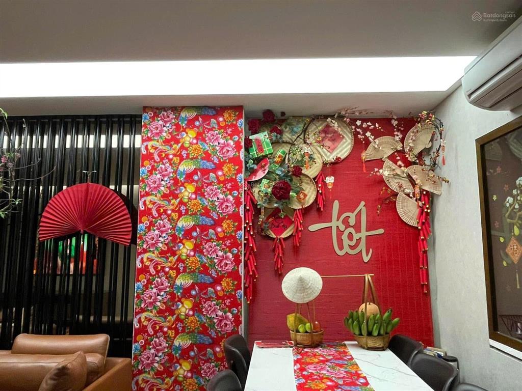 Gia đình mua căn to hơn, bán căn 113m2, chung cư tân hoàng minh hoàng cầu, bao sang tên