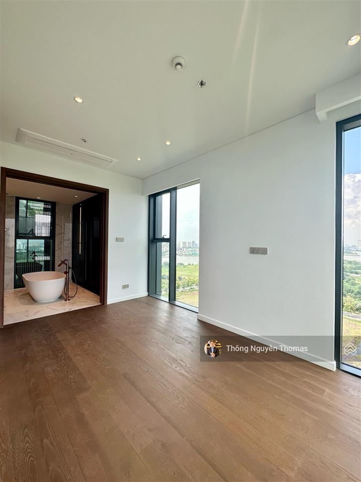 The crest residence bán 2pn căn góc diện tích lớn, 2 mặt view thoáng, sẵn hd thuê