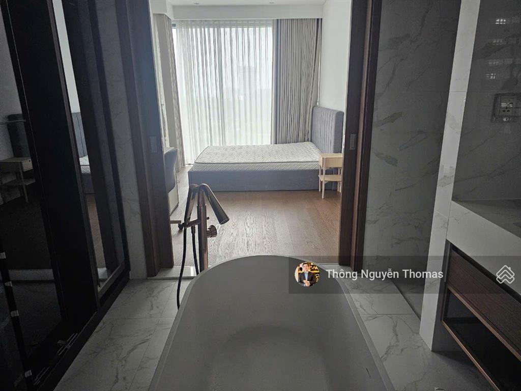 The crest residence bán 2pn căn góc diện tích lớn, 2 mặt view thoáng, sẵn hd thuê