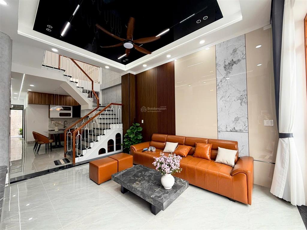 Nhà lầu shr thổ cư đã hoàn công
