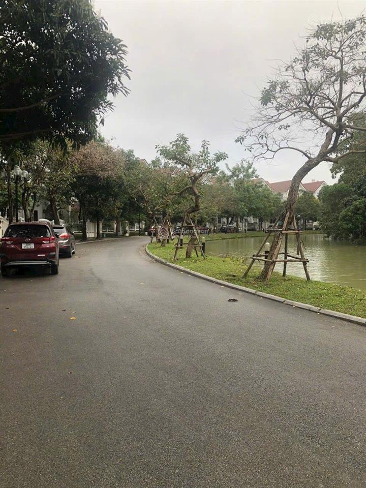 Bán nhà biệt thự hoa phượng 7 vinhomes riverside sông trước nhà thu hút tài lộc 180m nhà ở ngay