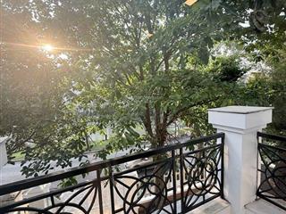 Bán nhà biệt thự hoa phượng 7 vinhomes riverside sông trước nhà thu hút tài lộc 180m nhà ở ngay