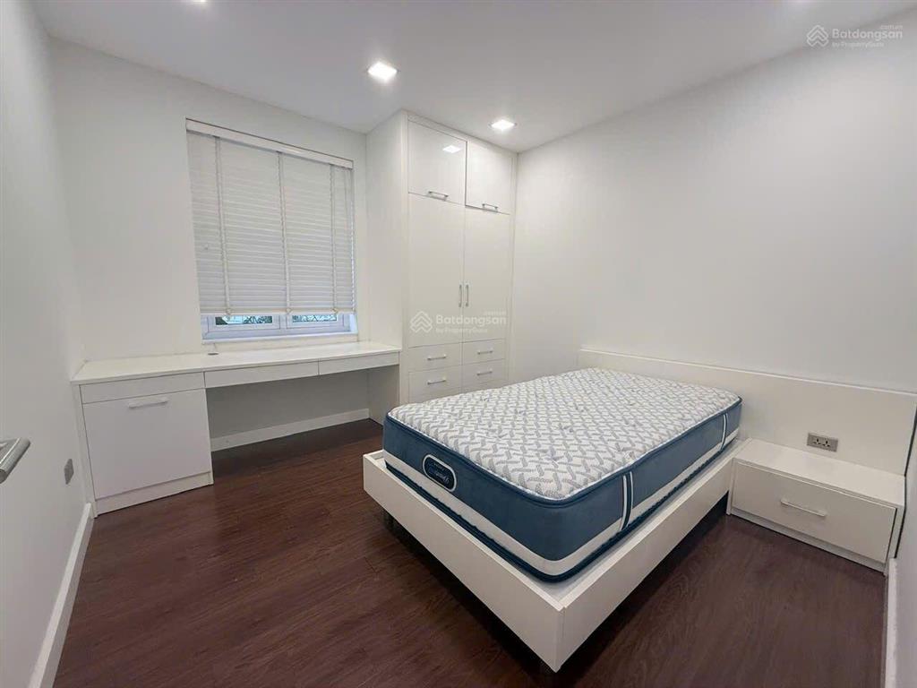 Bán nhà biệt thự hoa phượng 7 vinhomes riverside sông trước nhà thu hút tài lộc 180m nhà ở ngay
