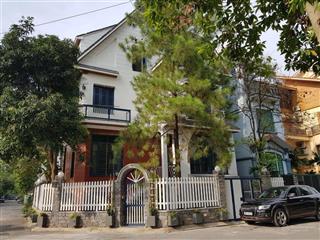 Bán biệt thự d6 vườn đào 180m lô góc 5 tầng mặt tiền hơn 20m nhà có hầm nhà đẹp ở ngay sổ đỏ đẹp.