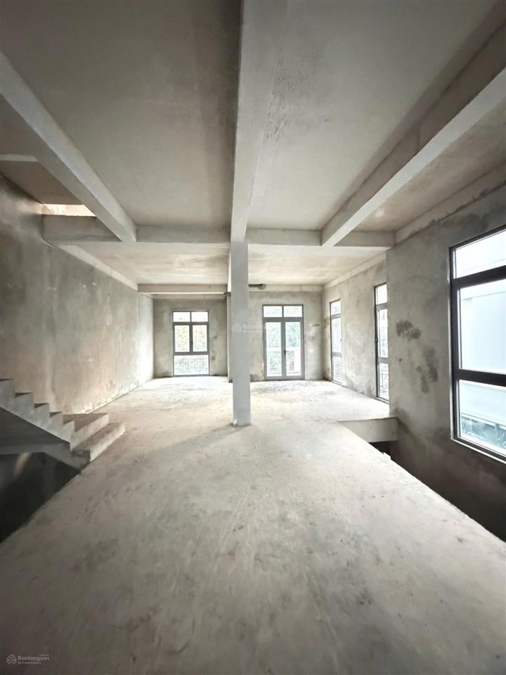 Bán biệt thự hướng dương vinhomes riverside harmony 208m 4 tầng mặt tiền 9m khu vip doanh nhân sịn.