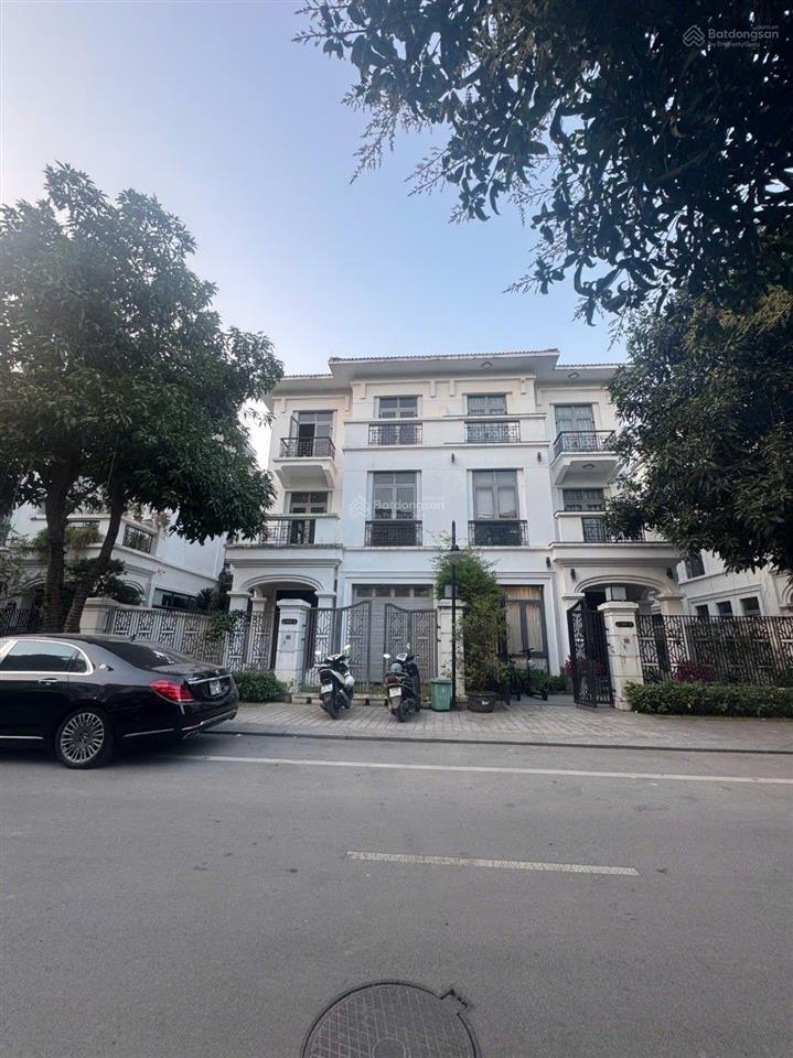 Bán biệt thự hướng dương vinhomes riverside harmony 208m 4 tầng mặt tiền 9m khu vip doanh nhân sịn.