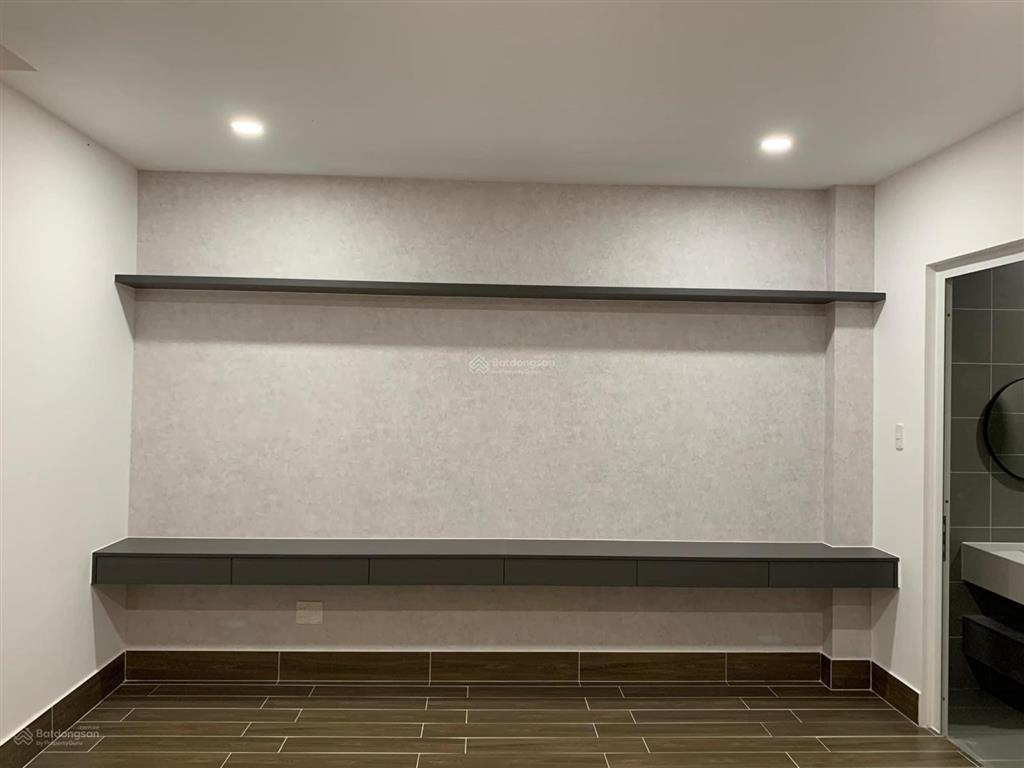Bán nhà mặt tiền sổ riêng, 4 tầng, ngang 5m dài 20m, kdc phú lợi, đối diện công viên thoáng mát