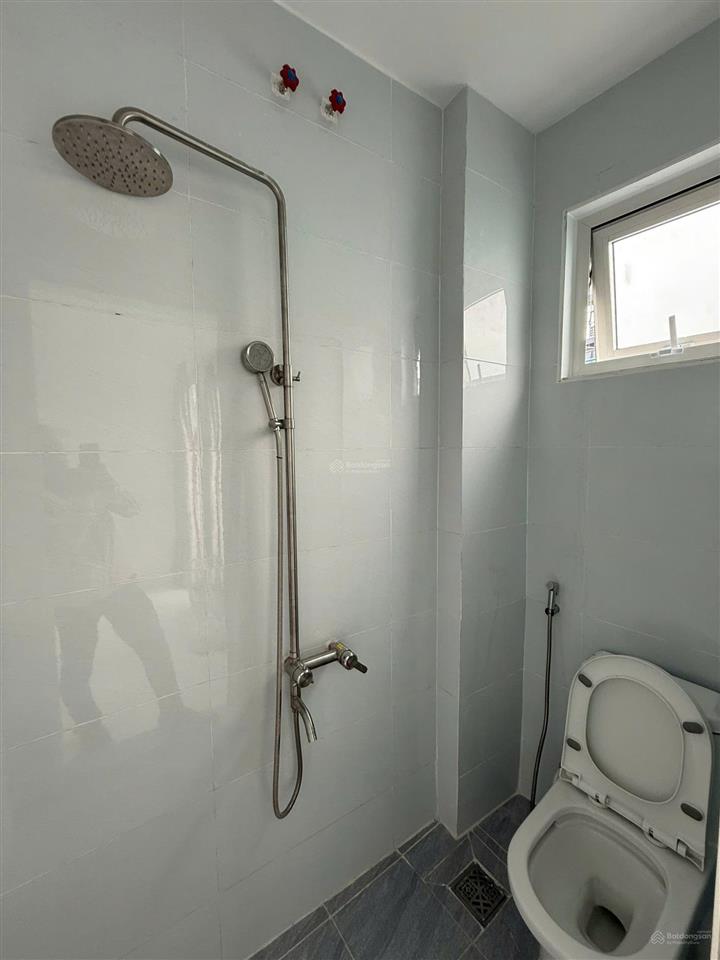 Bán nhà mới tặng nội thất 2 phòng ngủ gần chung cư green river phạm thế hiển, quận 8