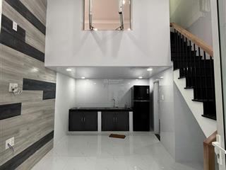 Bán nhà mới tặng nội thất 2 phòng ngủ gần chung cư green river phạm thế hiển, quận 8