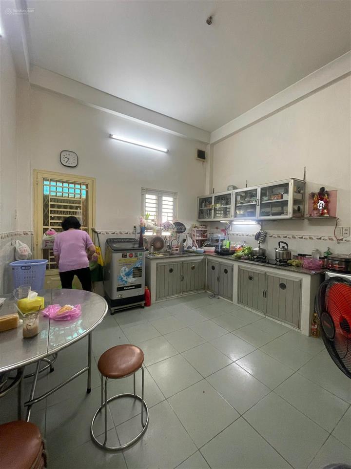 Hàng hiếm! nhà mới 4 tầng| mặt tiền sầm uất ngay kdc bông sao, tạ quang bửu quận 8