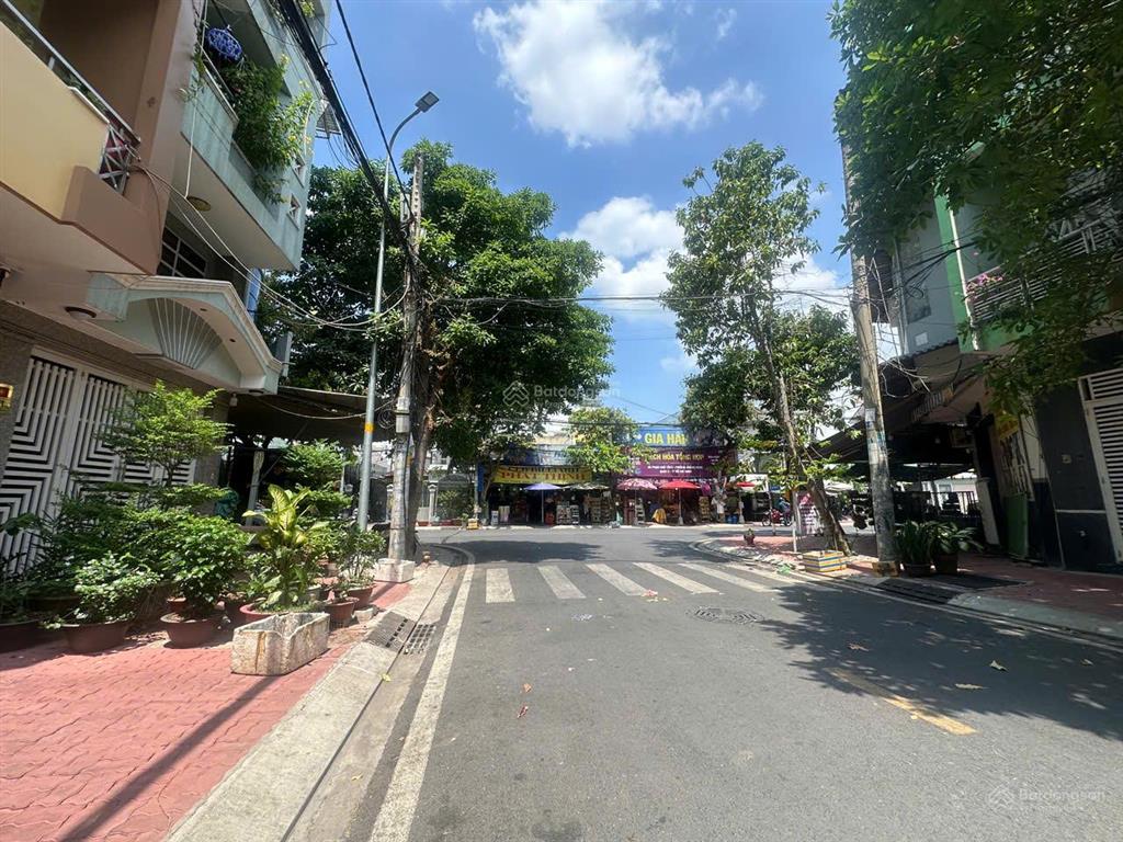 Nhà mới đẹp thiết kế sang trọng| 4 tầng| mặt tiền kdc cao lỗ, đồng diều quận 8