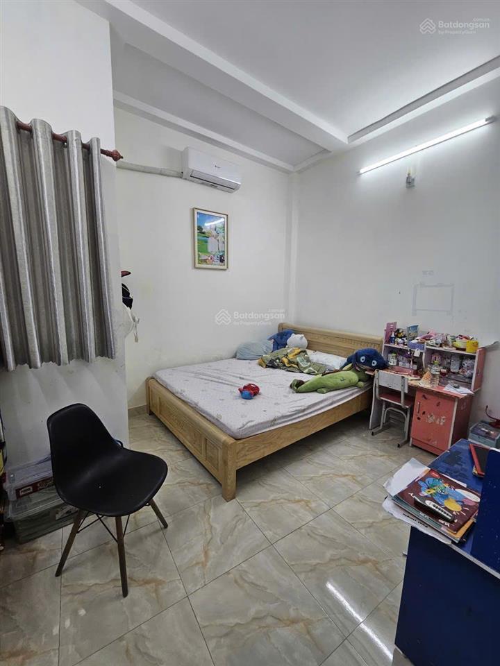Bán gấp! nhà 4 tầng còn mới tặng kèm nội thất cơ bản| hẻm 1 xẹt đường phạm thế hiển quận 8