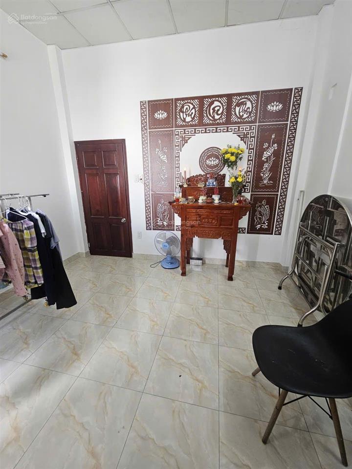 Bán gấp! nhà 4 tầng còn mới tặng kèm nội thất cơ bản| hẻm 1 xẹt đường phạm thế hiển quận 8