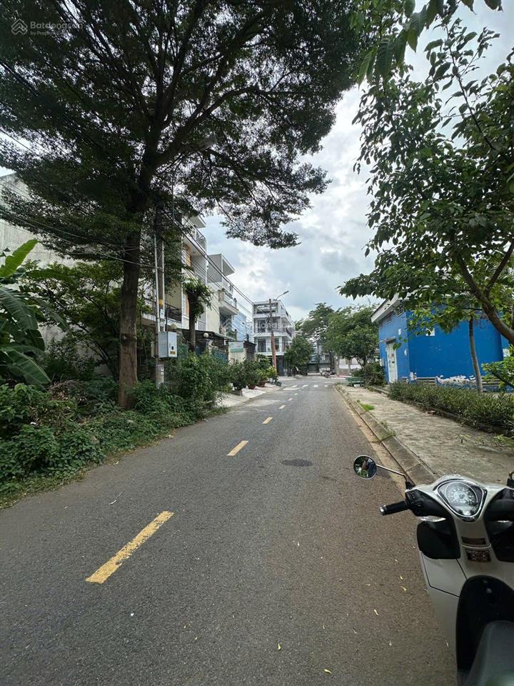 Hàng hiếm! bán nền đất mặt tiền view công viên thoáng mát, đường kdc phú lợi